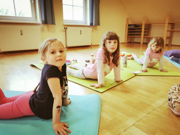 SarahKids-KinderYoga%20%2811%29