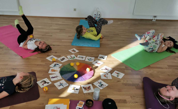 SarahKids-KinderYoga%20%284%29