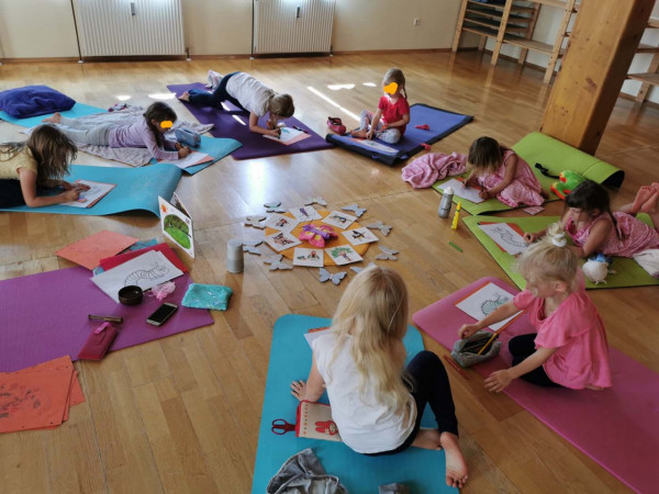 SarahKids-KinderYoga%20%286%29